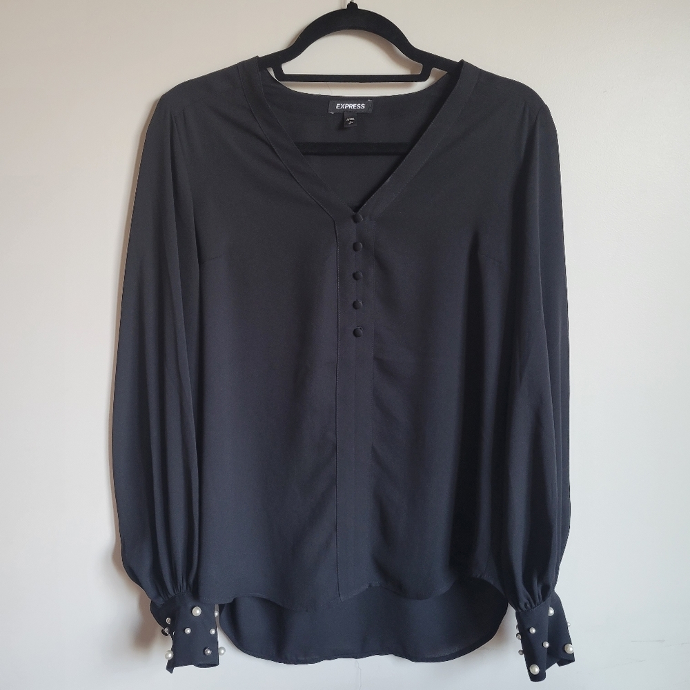 Express PEARL CUFF BUTTON FRONT CHELSEA POPOVER